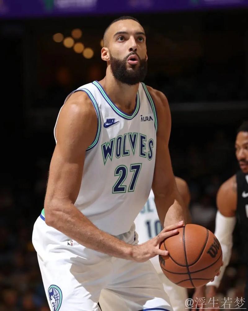 戈贝尔霸气表现,单场上演8次扣篮!森林狼官推报道 戈贝尔霸气表现,单场上演8次扣篮!森林狼官推报道